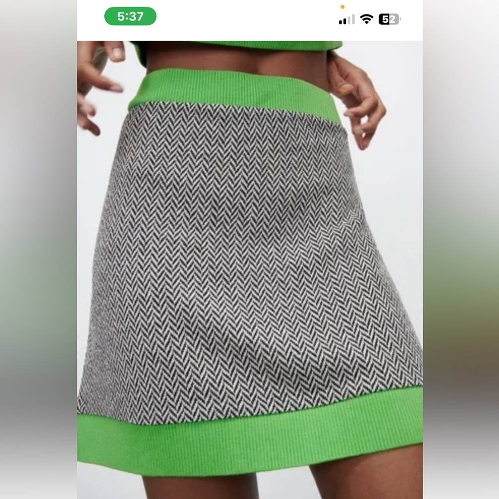 Zara Black and White A-Line Mini Skirt for Work